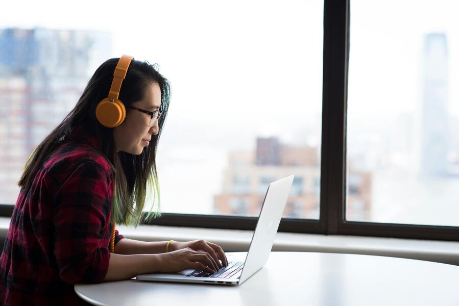 Ergonomiska headset förbättrar arbetsmiljön